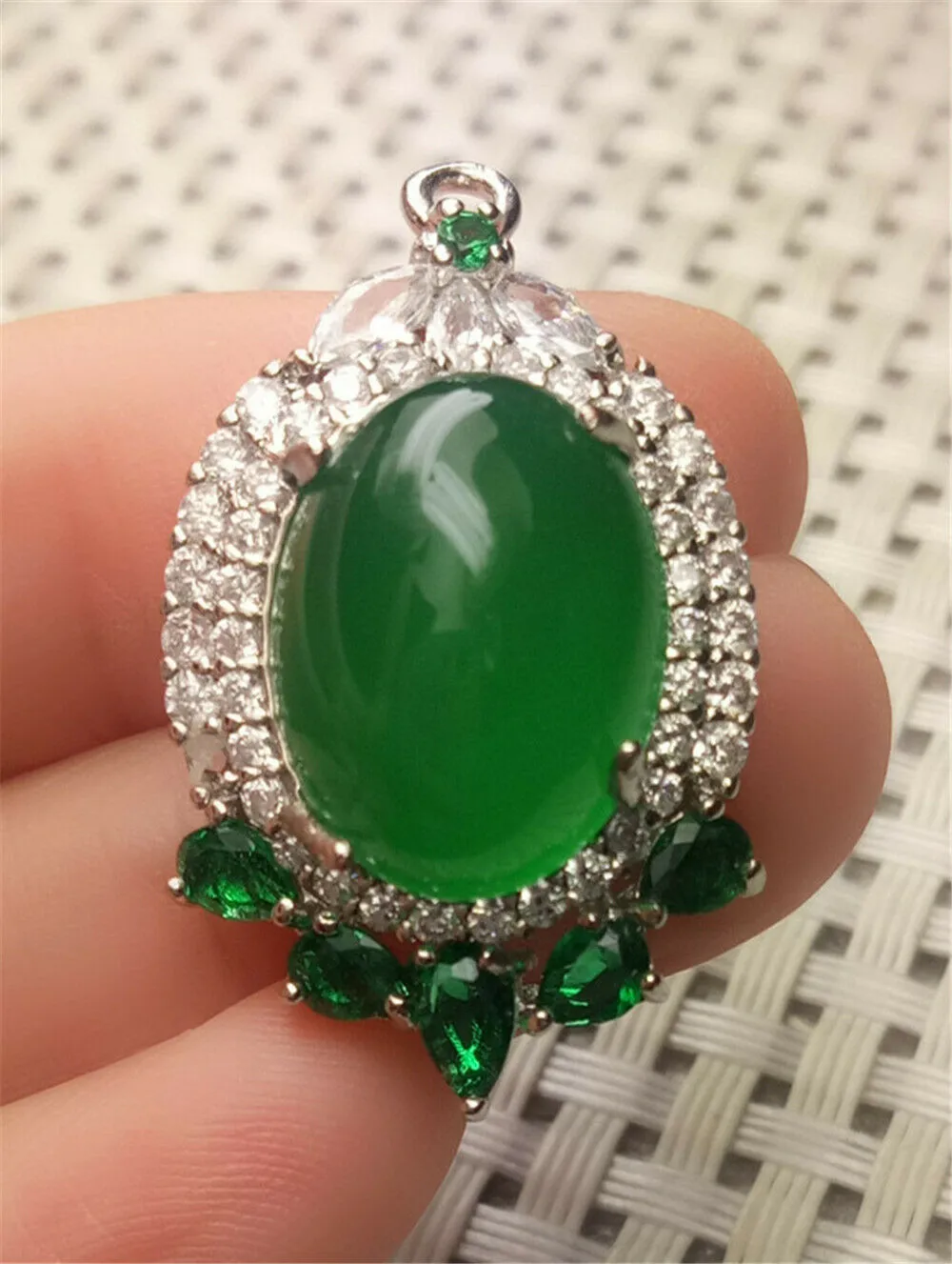 10% OFF- Certified Natural Emerald A*Jade Handcrafted Lucky Green Jade Oval Pendant-925 Sterling Silver A2951
