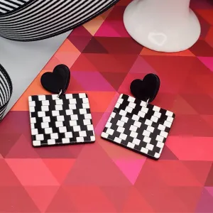 80's Mod Black & White Heart Earrings