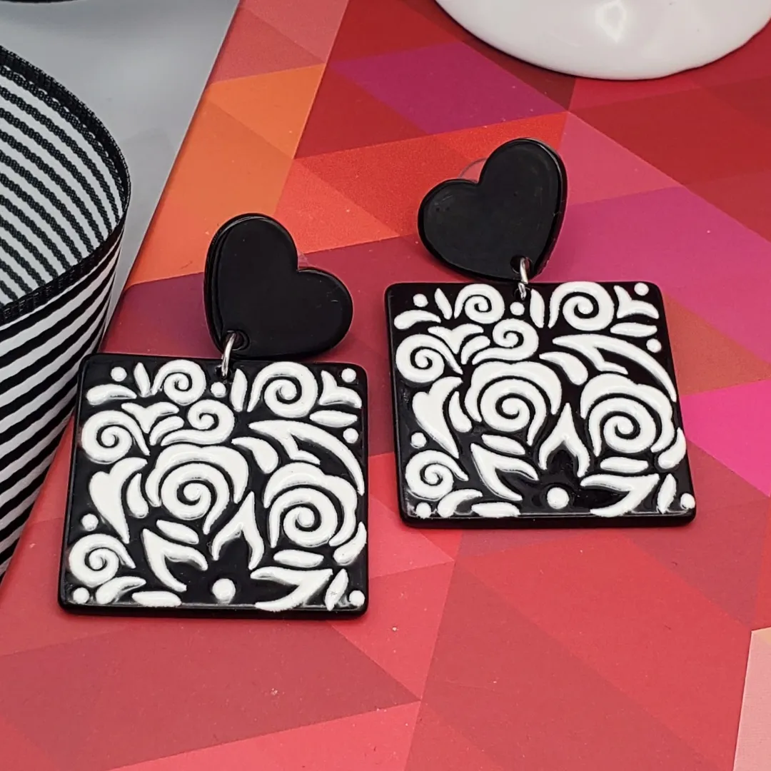 80's Mod Black & White Heart Earrings