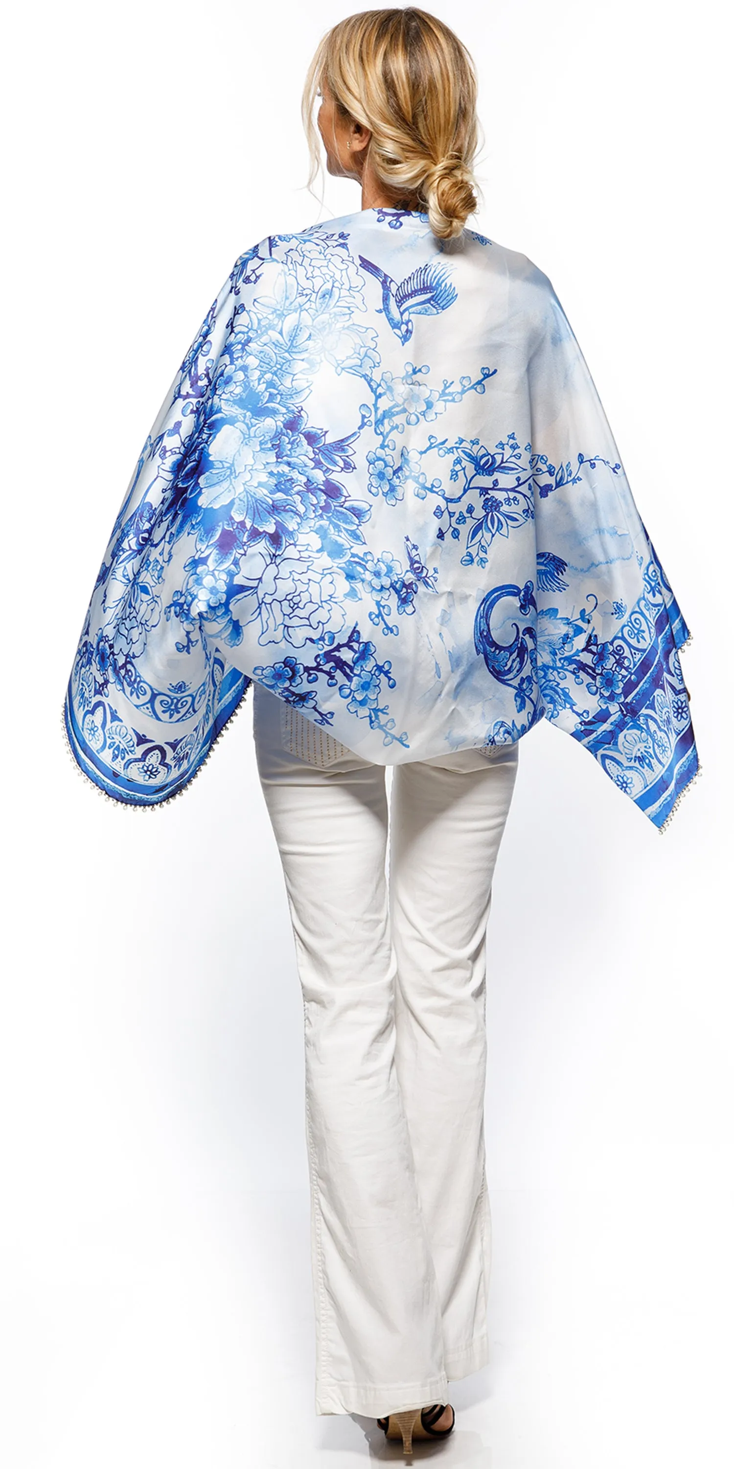 BLUE DREAM SOFT SHRUG
