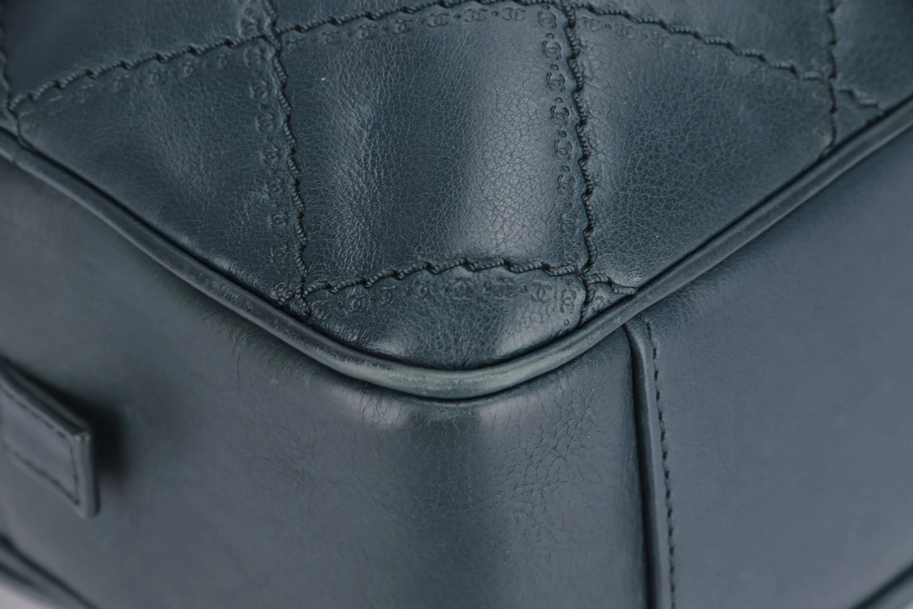 CHANEL COCO SPORRAN FLAP (1818xxxx) JUMBO DARK GREEN QUILTED CALFSKIN RUTHENLUM HARDWARE, WITH DUST COVER & BOX, NO CARD