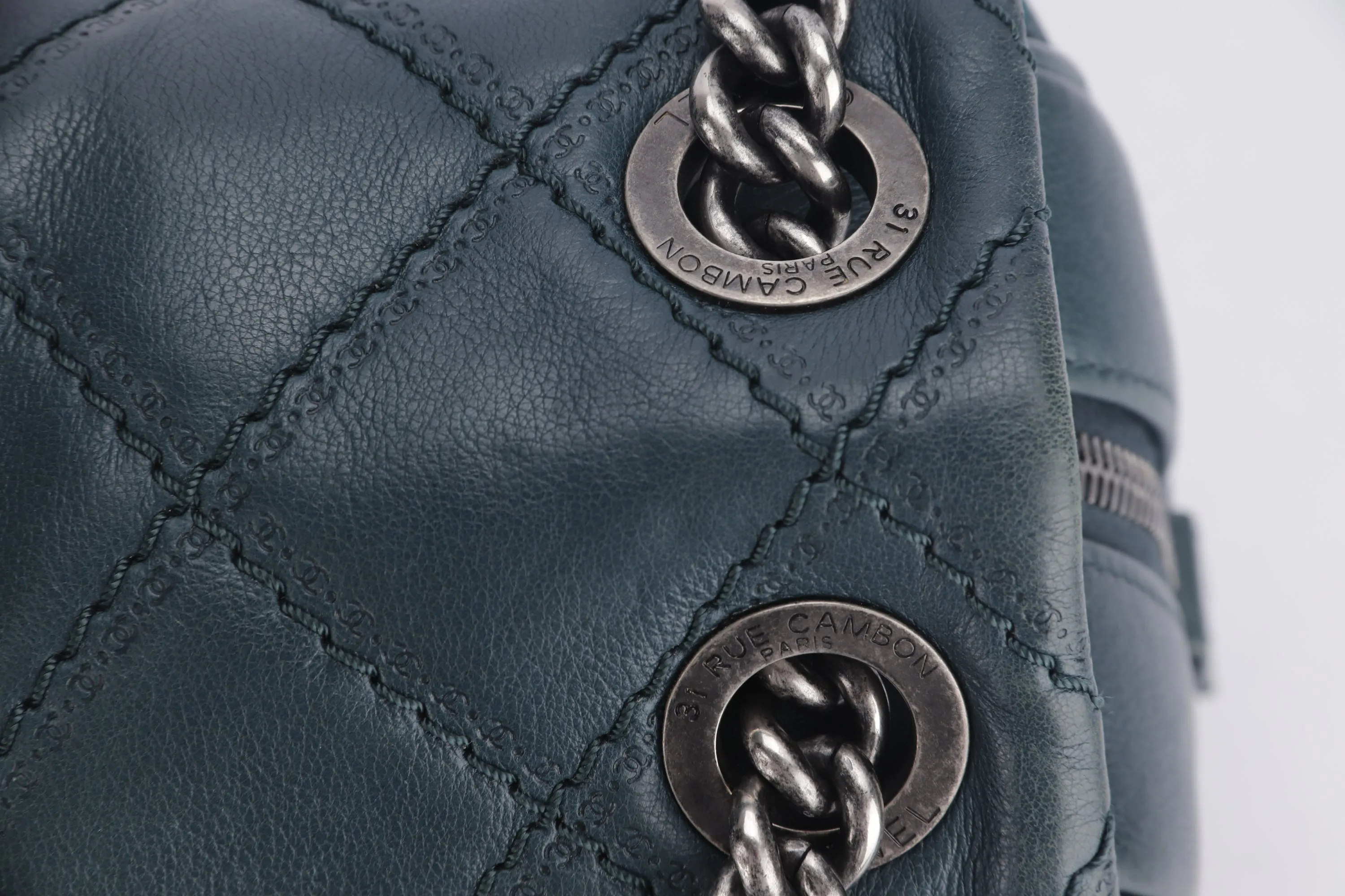 CHANEL COCO SPORRAN FLAP (1818xxxx) JUMBO DARK GREEN QUILTED CALFSKIN RUTHENLUM HARDWARE, WITH DUST COVER & BOX, NO CARD
