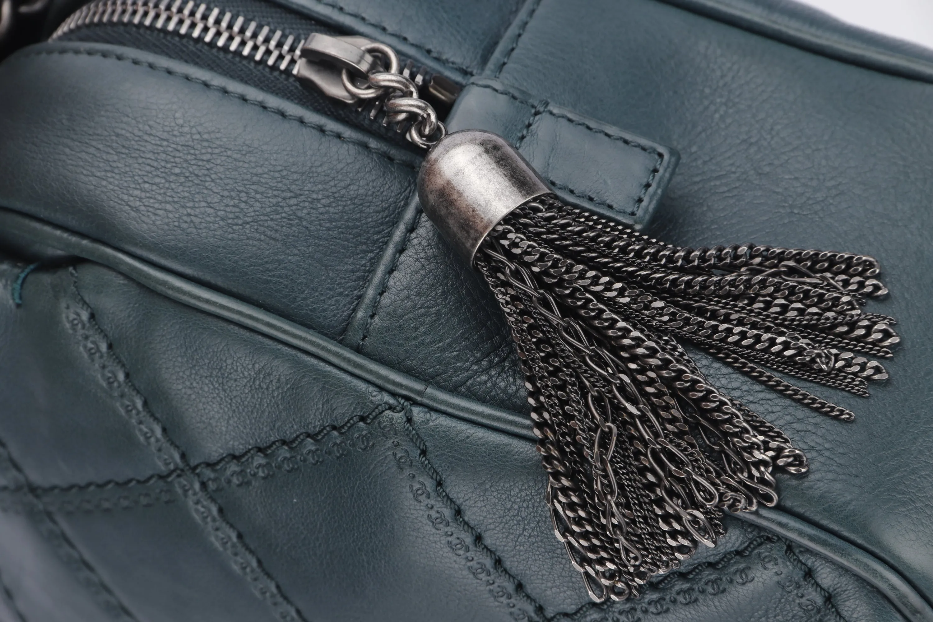 CHANEL COCO SPORRAN FLAP (1818xxxx) JUMBO DARK GREEN QUILTED CALFSKIN RUTHENLUM HARDWARE, WITH DUST COVER & BOX, NO CARD