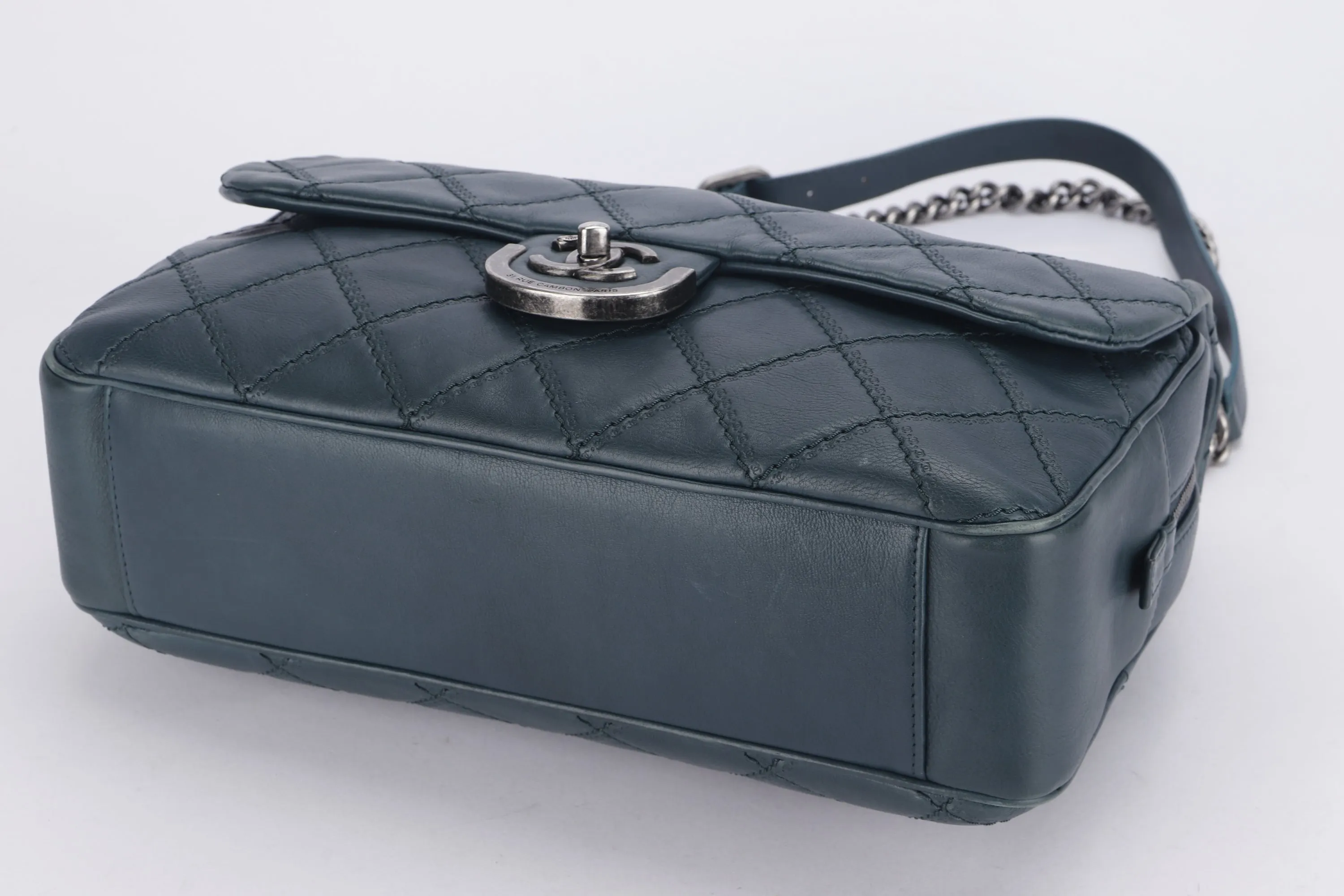 CHANEL COCO SPORRAN FLAP (1818xxxx) JUMBO DARK GREEN QUILTED CALFSKIN RUTHENLUM HARDWARE, WITH DUST COVER & BOX, NO CARD