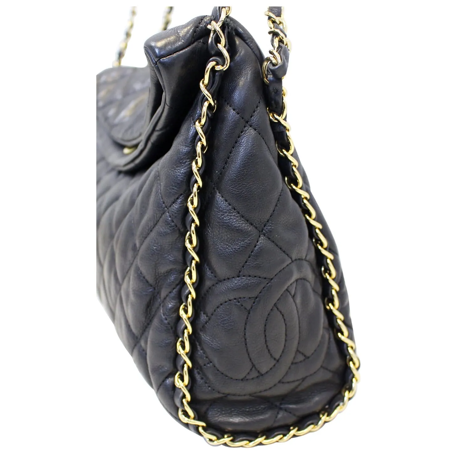 CHANEL Hobo Quilted Ultimate Soft Chain Around Tote Bag