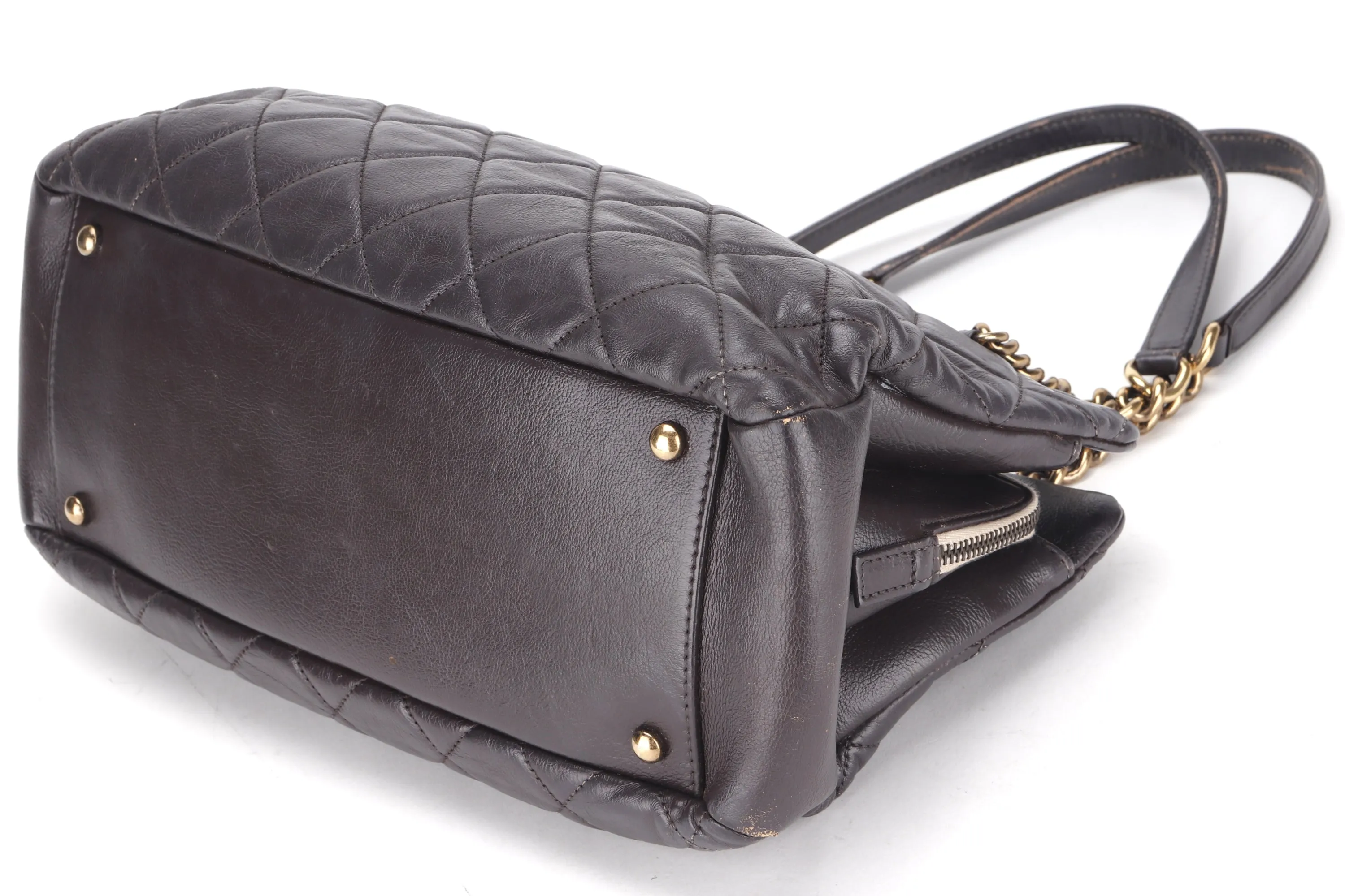 CHANEL QUILTED MATELASSE LAMBSKIN CC LOGO SHOULDER BAG (1739xxxx) GOLD HARDWARE, NO CARD & DUST COVER
