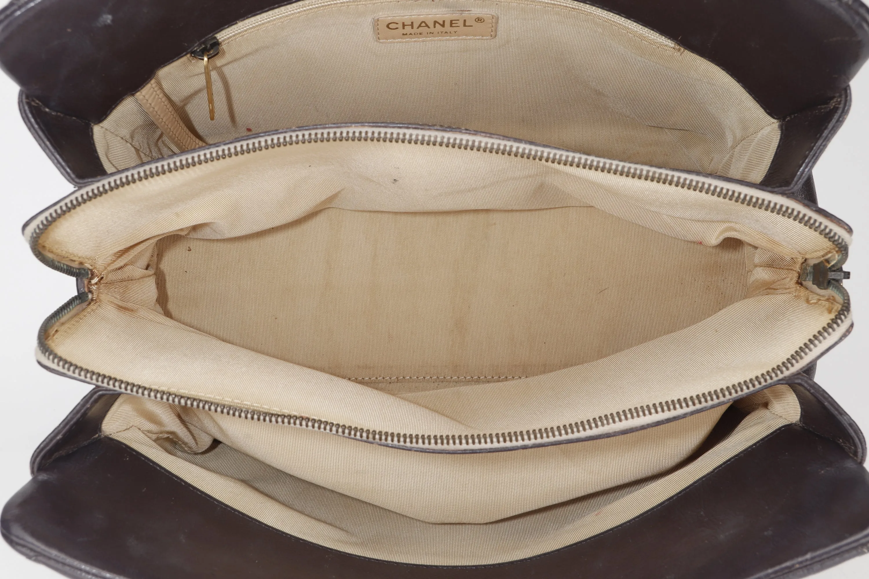 CHANEL QUILTED MATELASSE LAMBSKIN CC LOGO SHOULDER BAG (1739xxxx) GOLD HARDWARE, NO CARD & DUST COVER