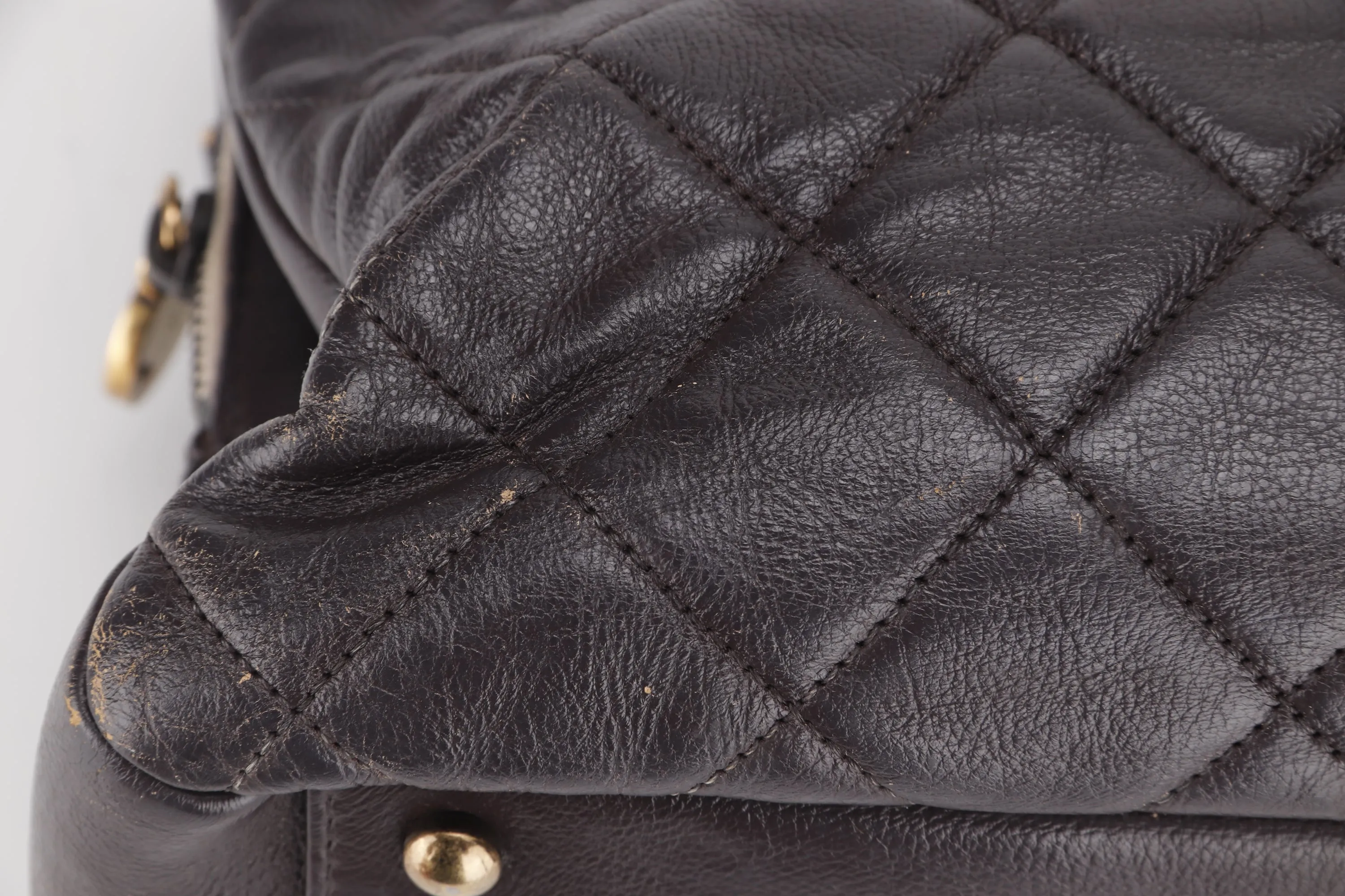 CHANEL QUILTED MATELASSE LAMBSKIN CC LOGO SHOULDER BAG (1739xxxx) GOLD HARDWARE, NO CARD & DUST COVER