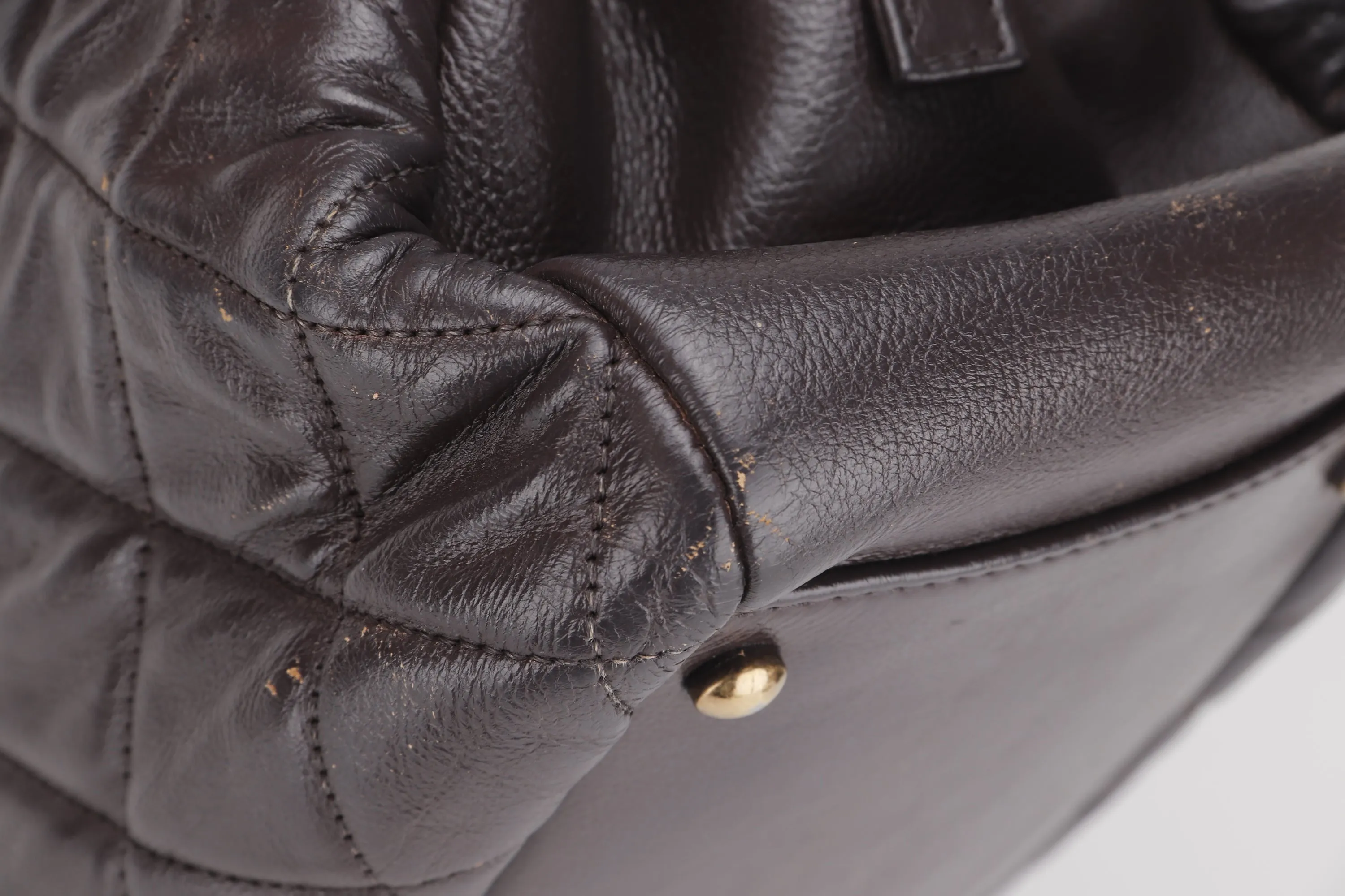 CHANEL QUILTED MATELASSE LAMBSKIN CC LOGO SHOULDER BAG (1739xxxx) GOLD HARDWARE, NO CARD & DUST COVER