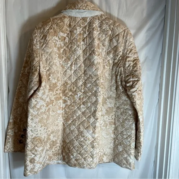 Chicos Lace Print Lightweight Quilted Jacket Womens Size XL Tan Button Down‎ NWT