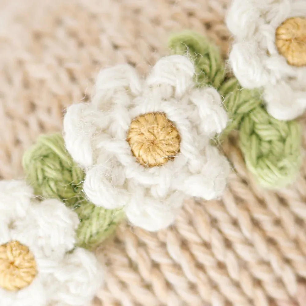 cuddle   kind Baby honey bear (ivory floral)