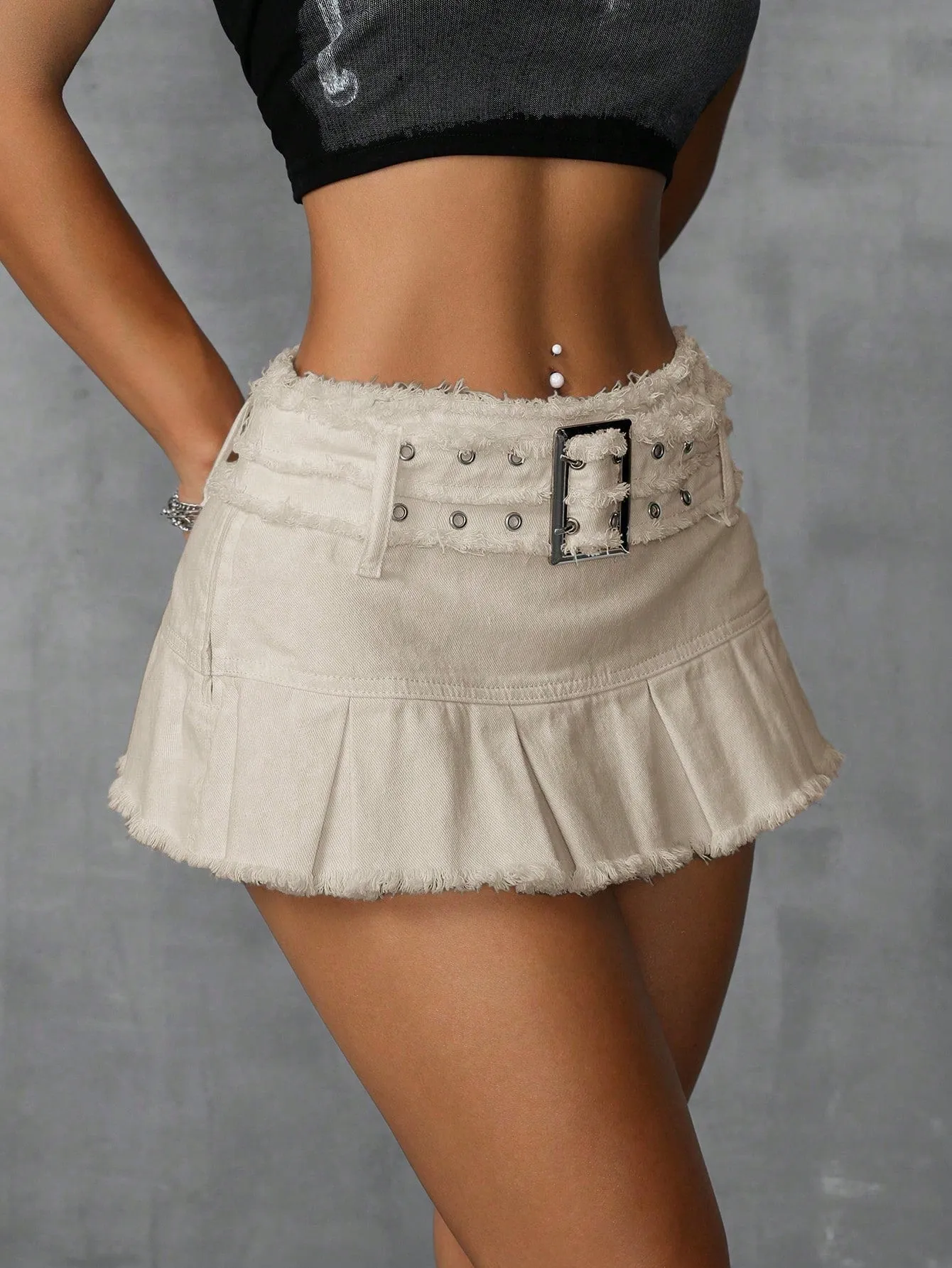 Falda vaquera mini elegante con flecos