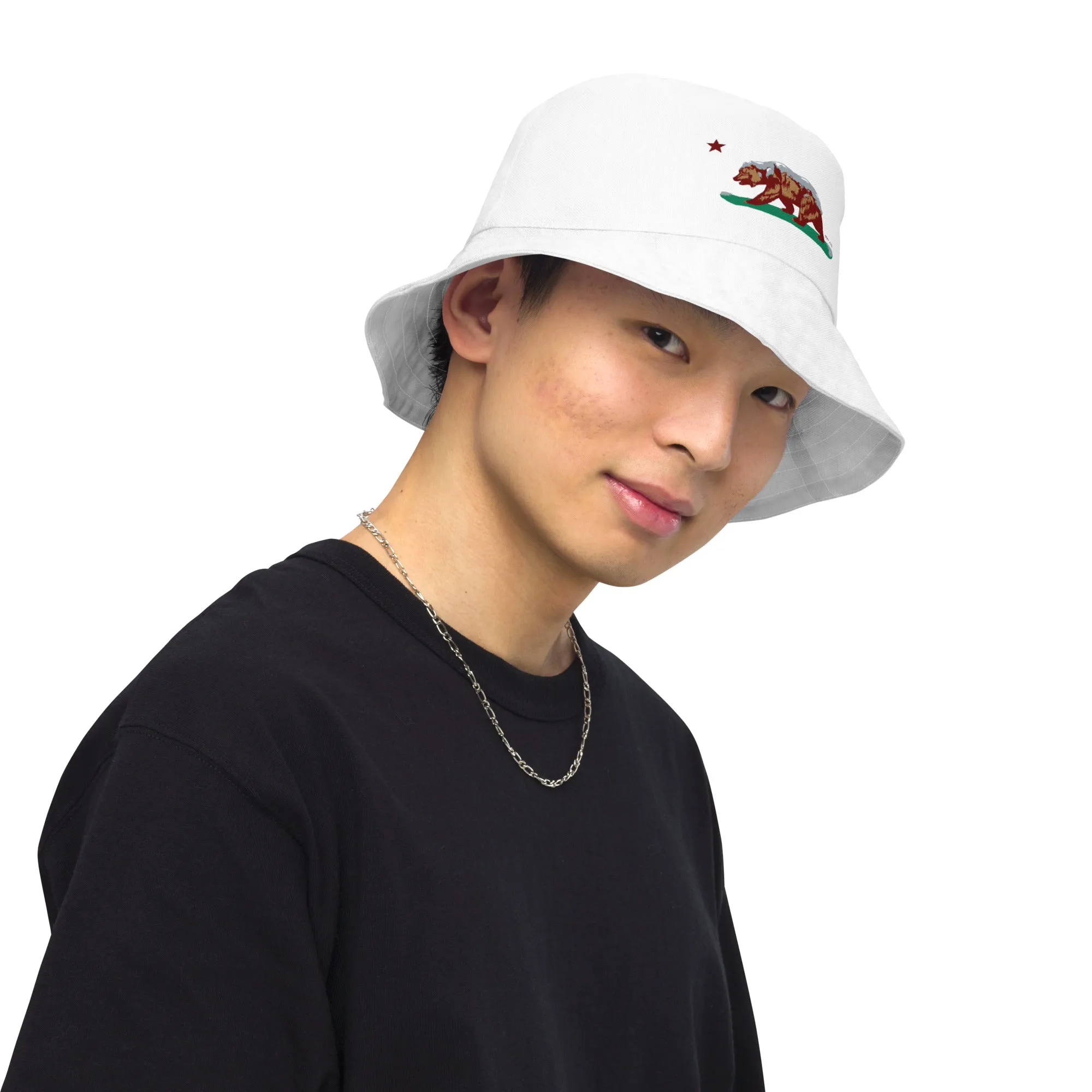 Goldie the Grizzly bucket hat