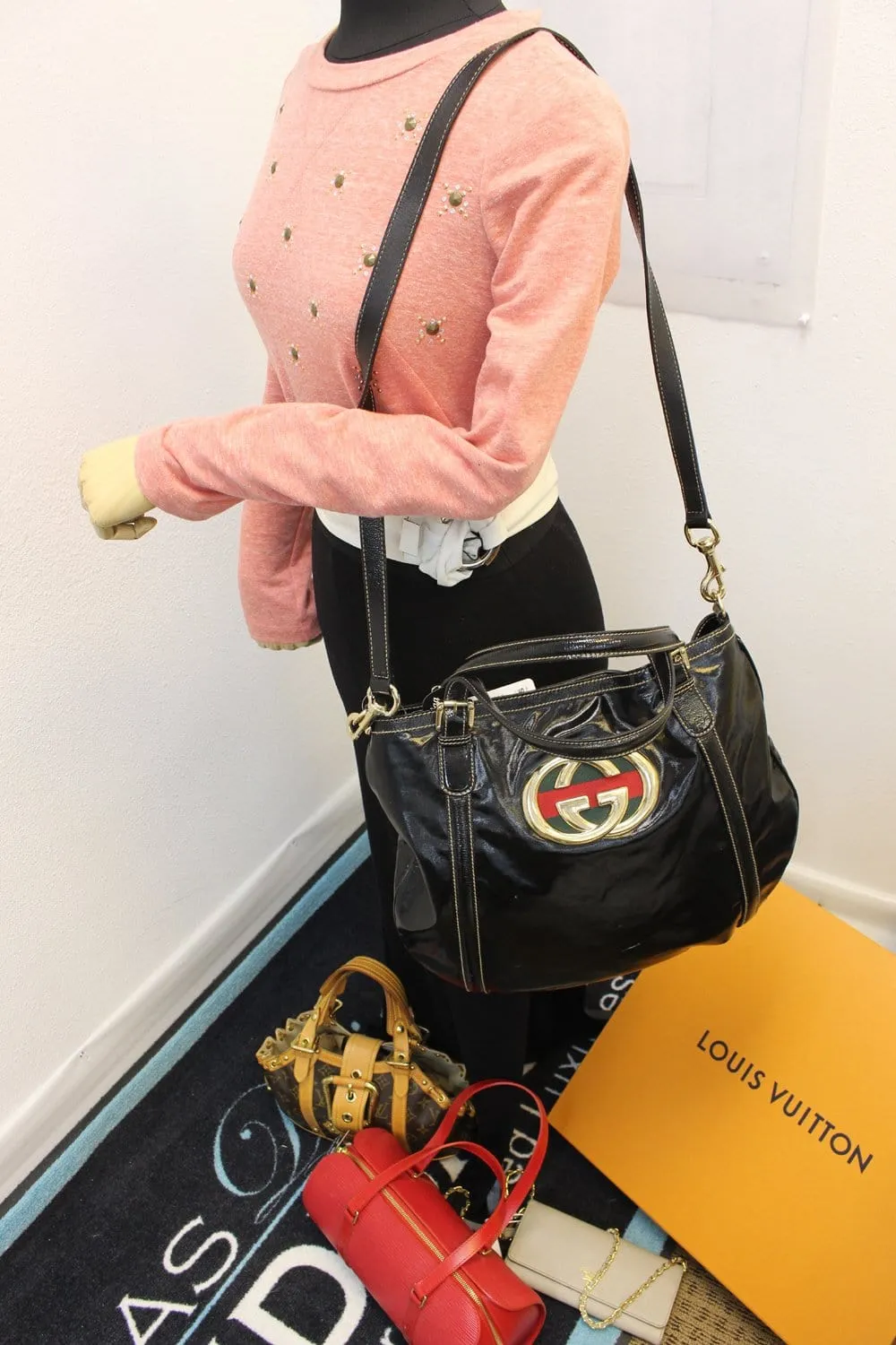GUCCI 162886 Black Leather Britt Hobo Bag