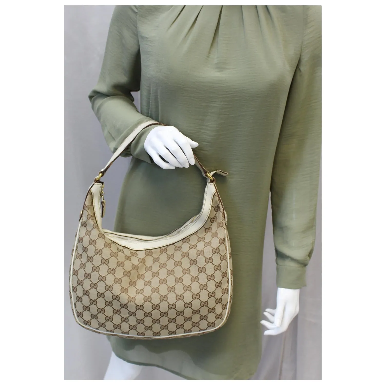 GUCCI Charmy GG Canvas Hobo Bag Beige 153010