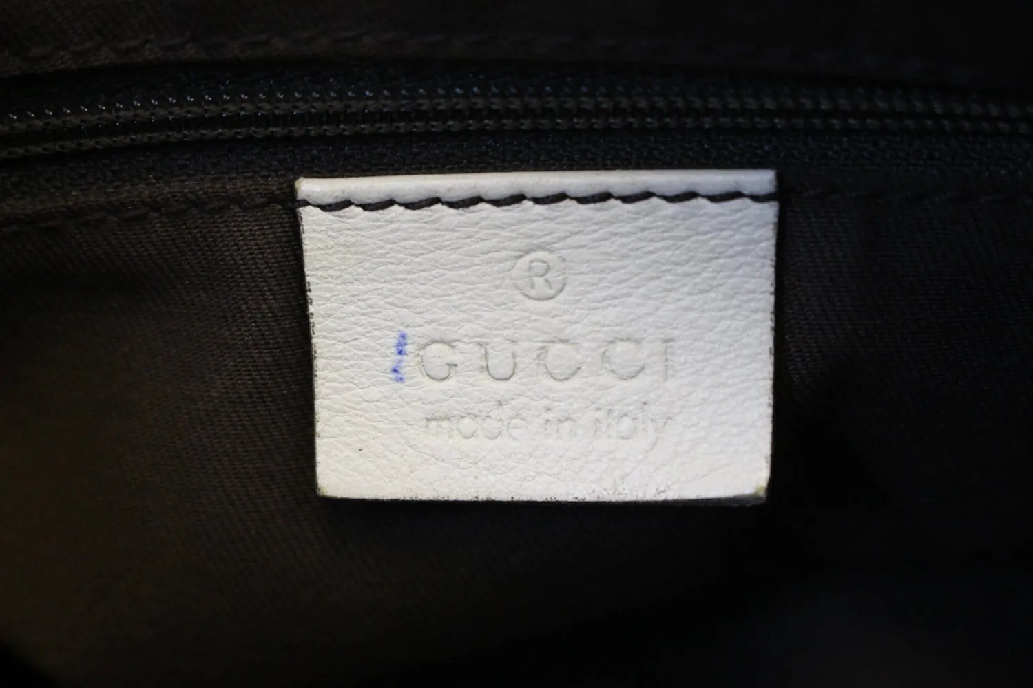GUCCI GG Monogram Medium D Ring Hobo Bag 190525