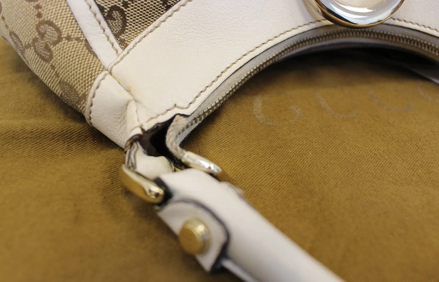 GUCCI GG Monogram Medium D Ring Hobo Bag 190525