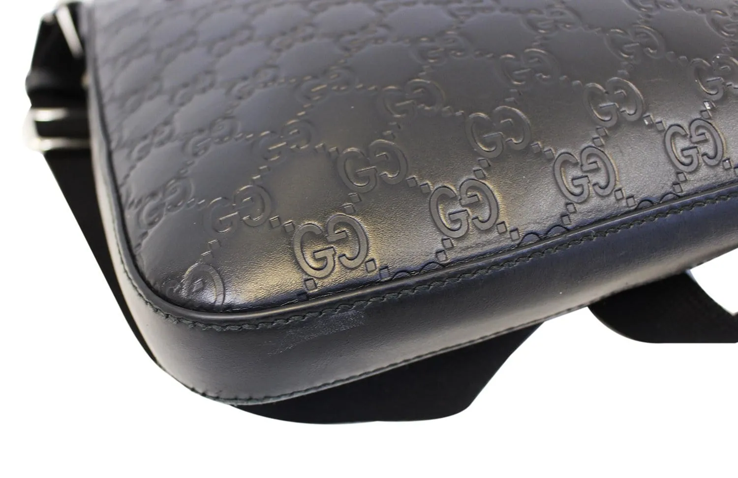 Gucci GG Signature Leather Black Messenger Bag 406408