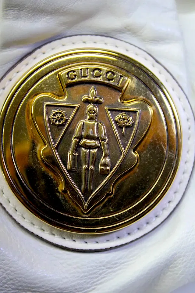 Gucci Italy. White Pleated Leather Goldplated Accent Top Handle Hobo Crossbody/Shoulderbag w/Strap