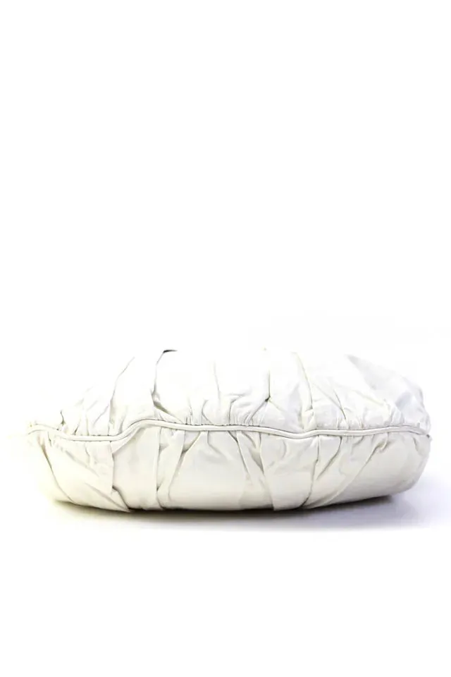 Gucci Italy. White Pleated Leather Goldplated Accent Top Handle Hobo Crossbody/Shoulderbag w/Strap