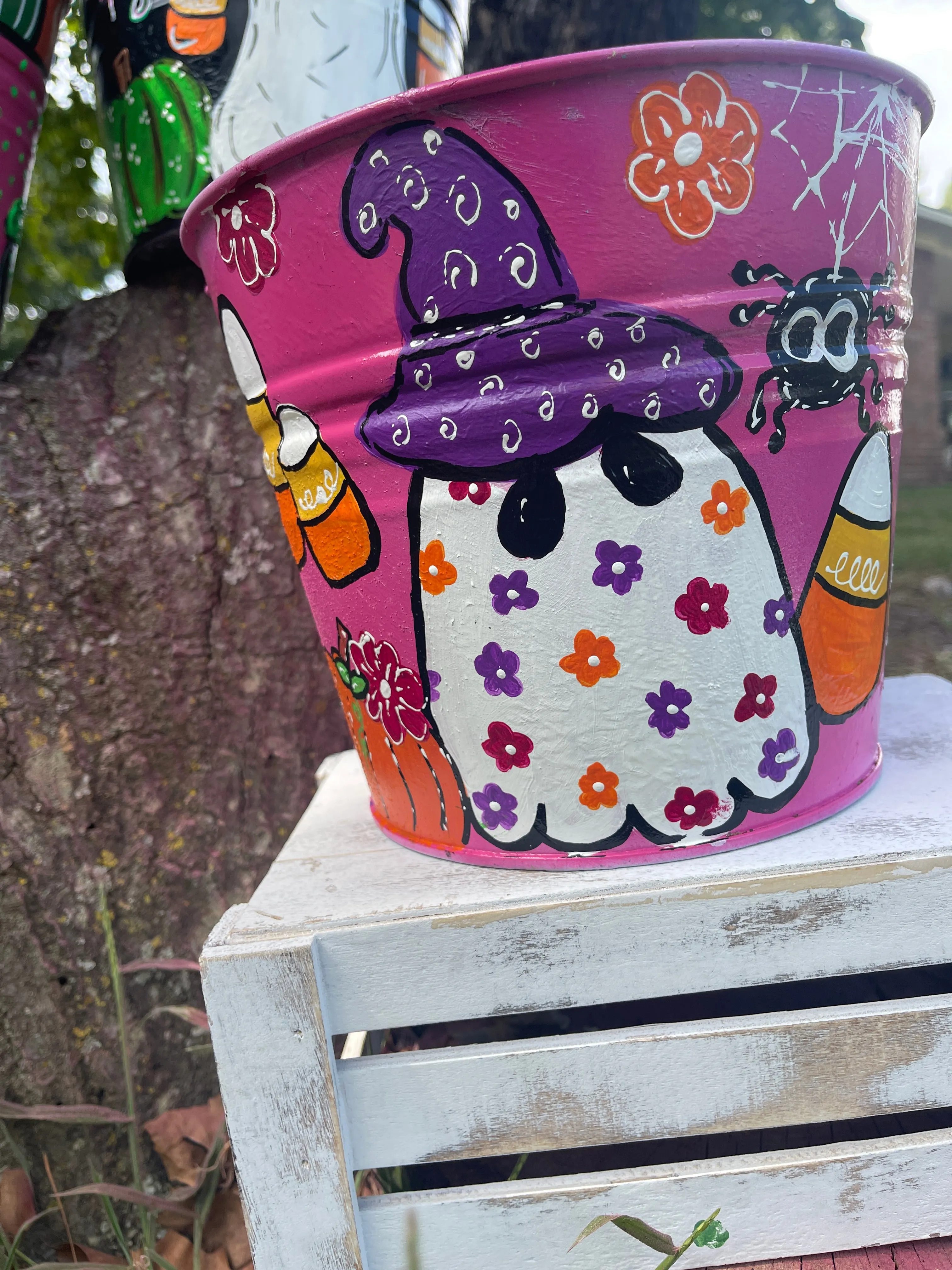 HALLOWEEN BUCKETS