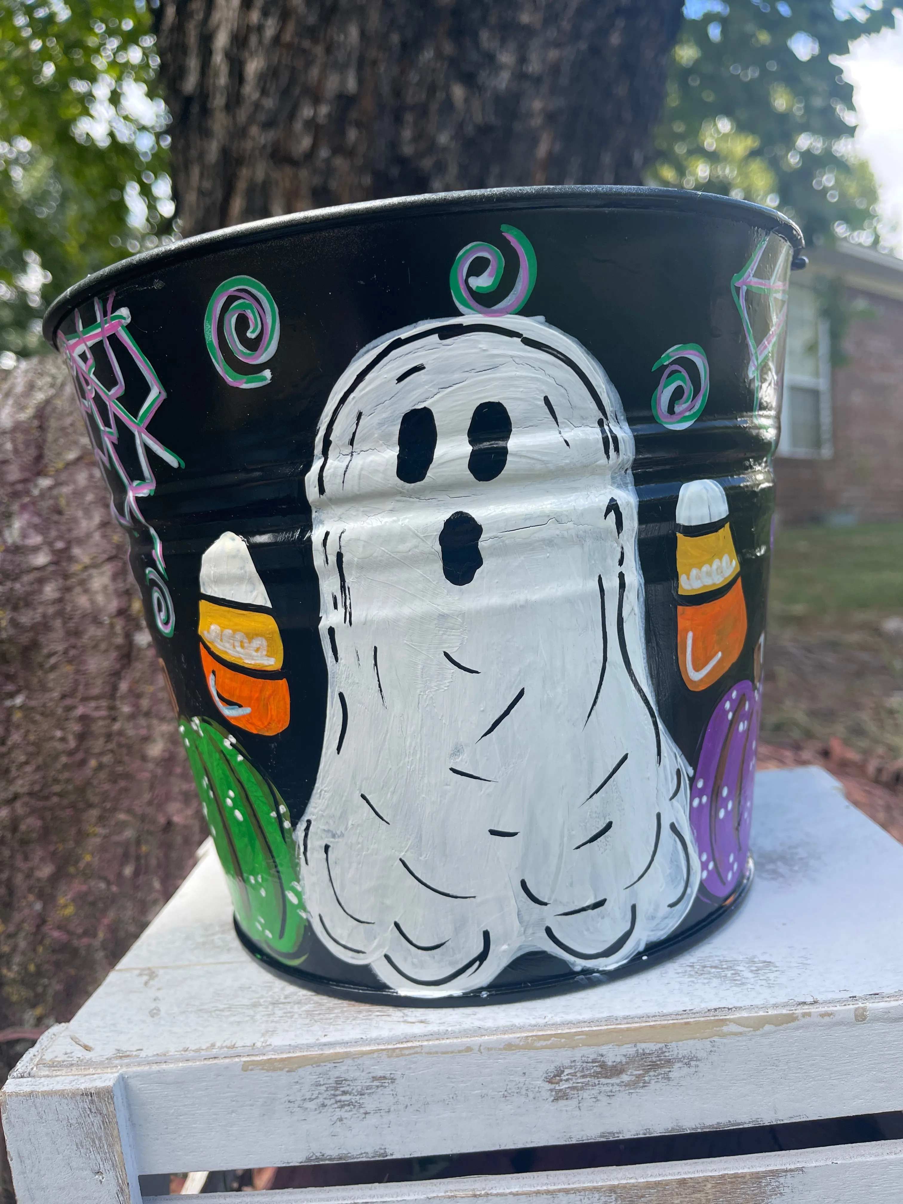 HALLOWEEN BUCKETS