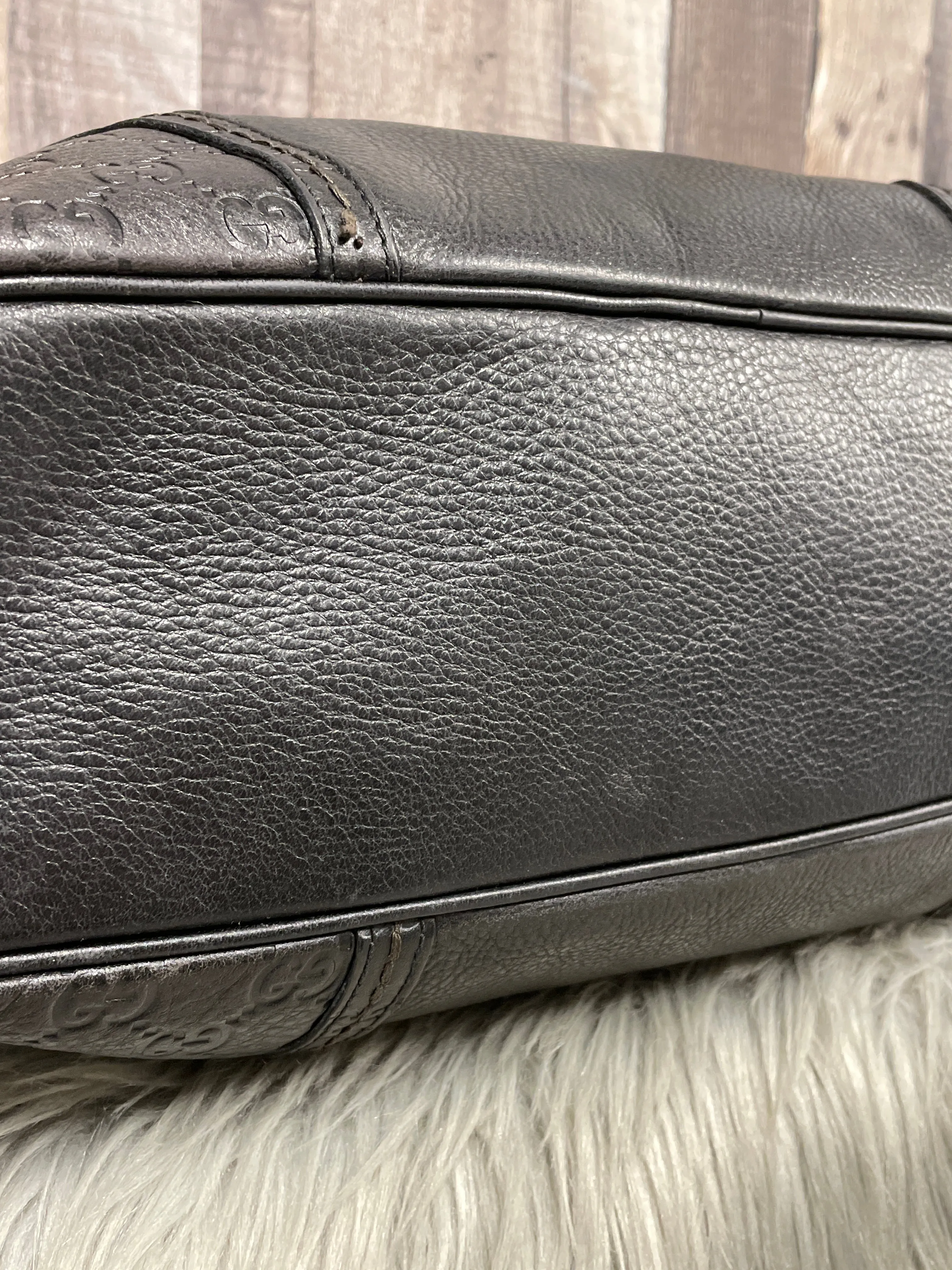 Handbag Luxury Designer By Gucci, Size: Large