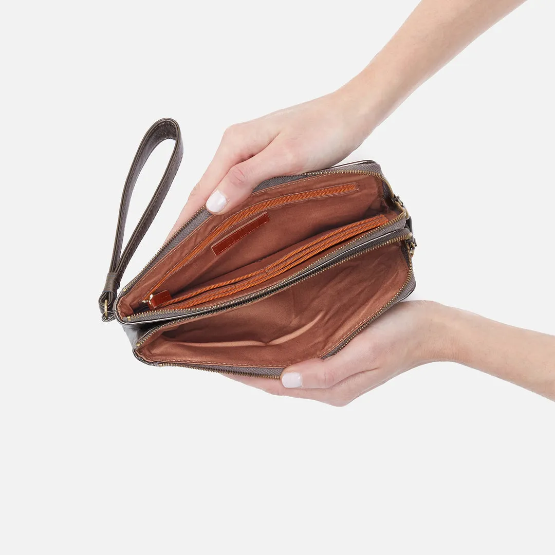 Hobo Dayton Wristlet - Pewter