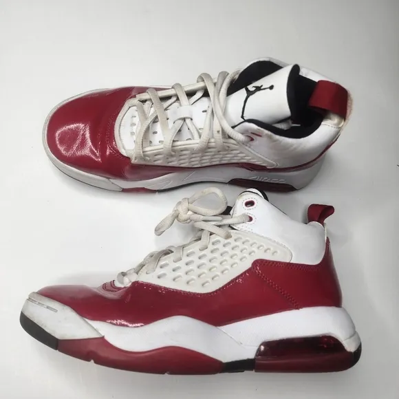 Jordan Maxin 200 White Gym Red 5.5 Youth Women's 7