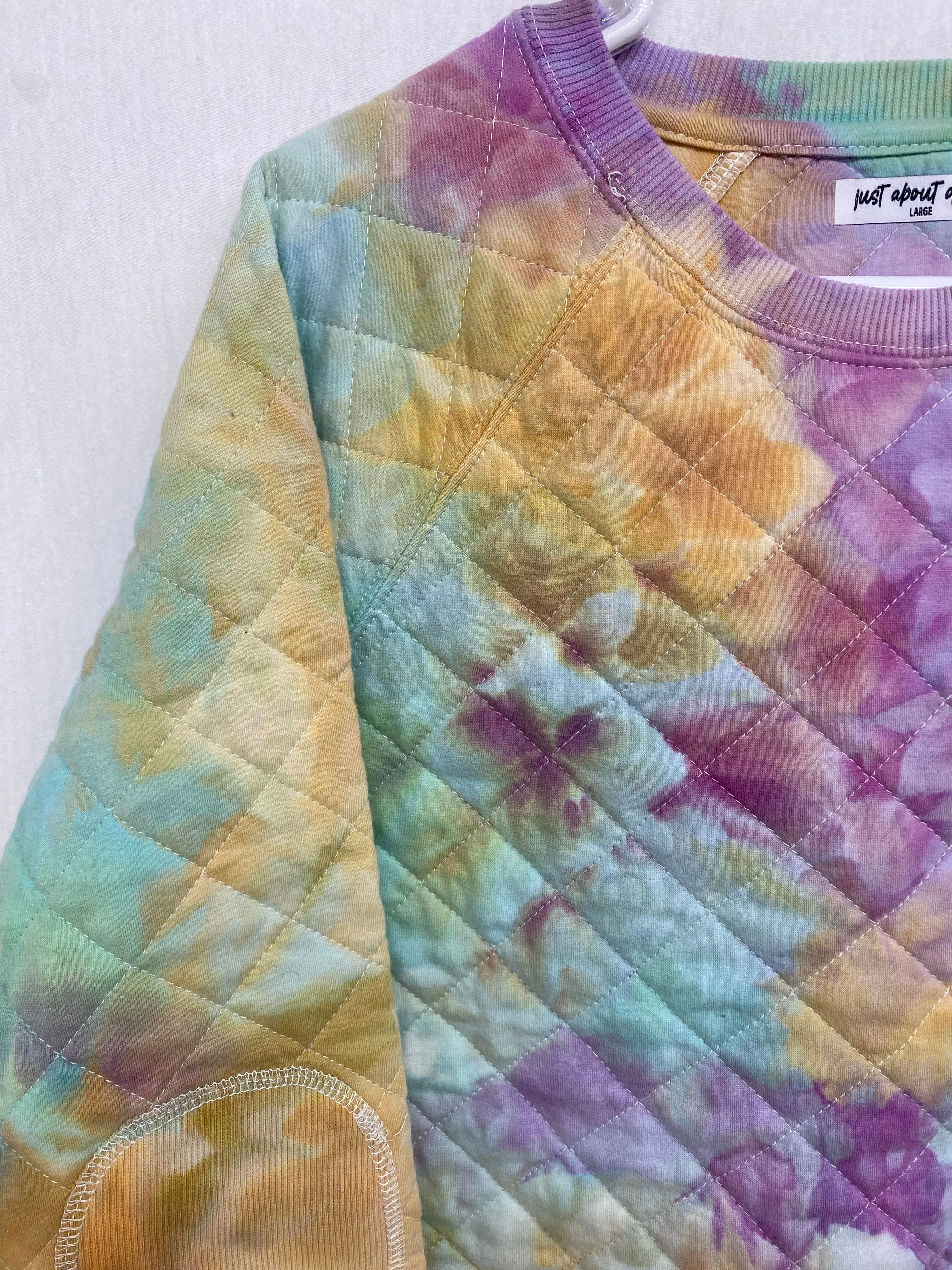 LARGE Quilted Pullover