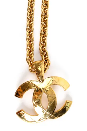 Long Quilted Interlocking CC Logo Pendant