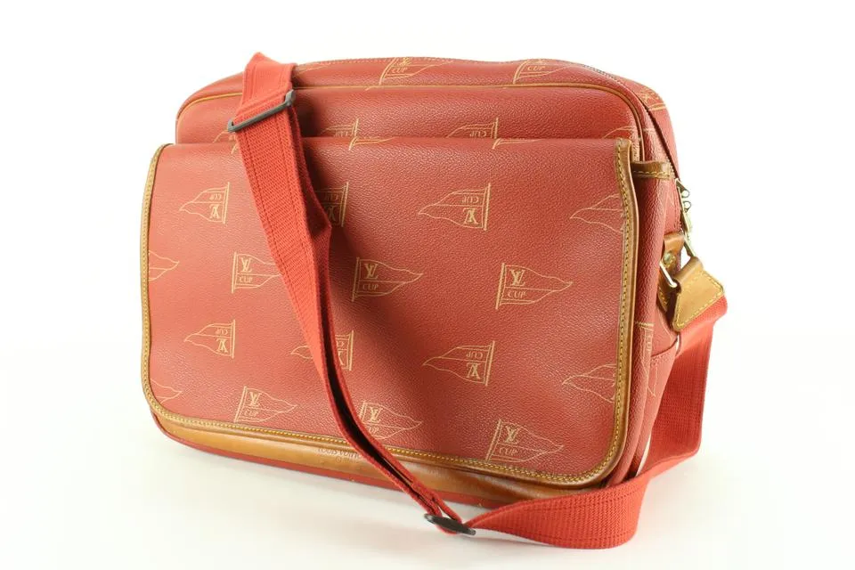 Louis Vuitton 1995 LV Cup Red Calvi Messenger 91lz817s
