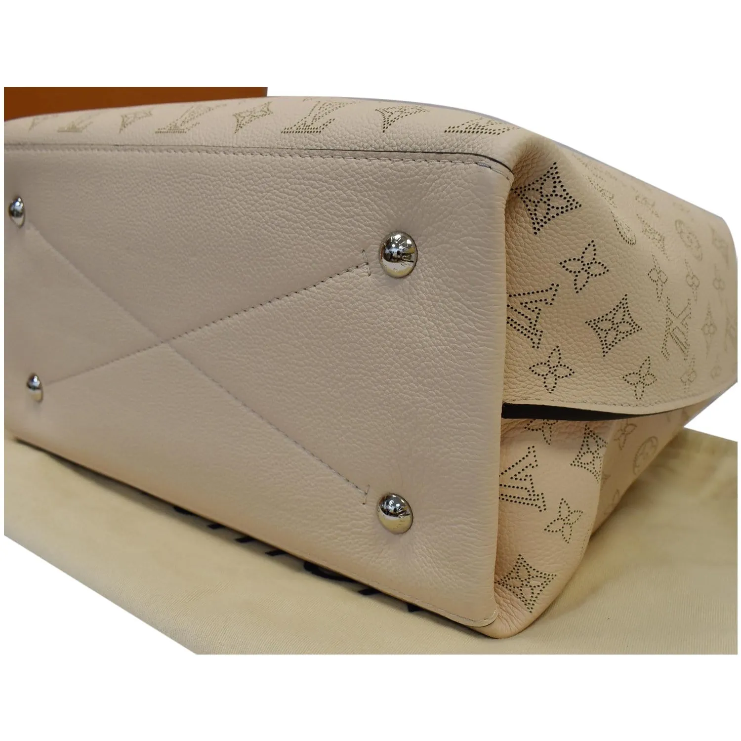 LOUIS VUITTON Carmel Mahina Calf Leather Hobo Bag Cream