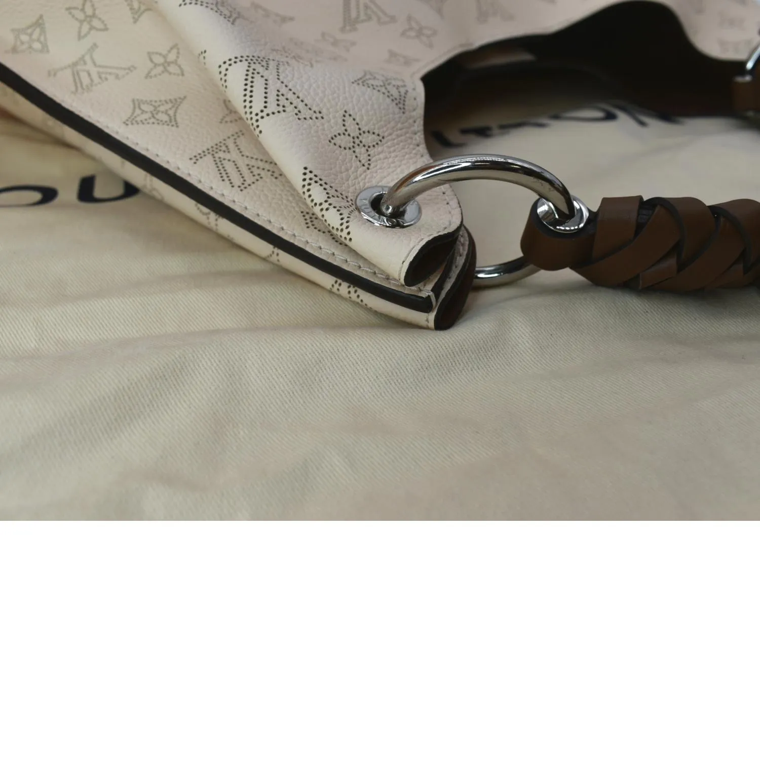 LOUIS VUITTON Carmel Mahina Leather Hobo Bag Creme