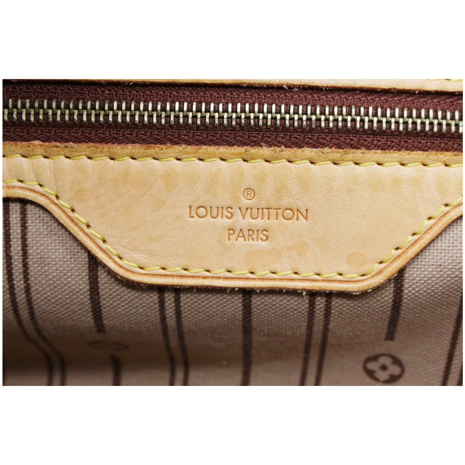 LOUIS VUITTON Delightful MM Monogram Canvas Hobo Bag Brown