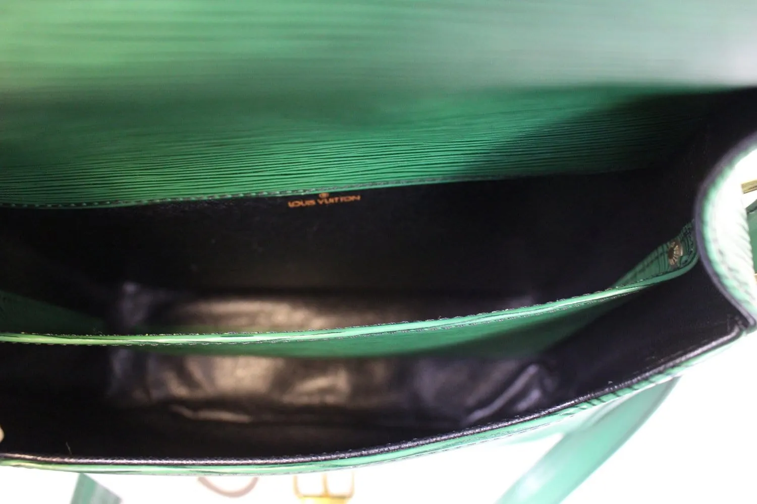 LOUIS VUITTON Epi Leather Cartouchiere MM Messenger Bag