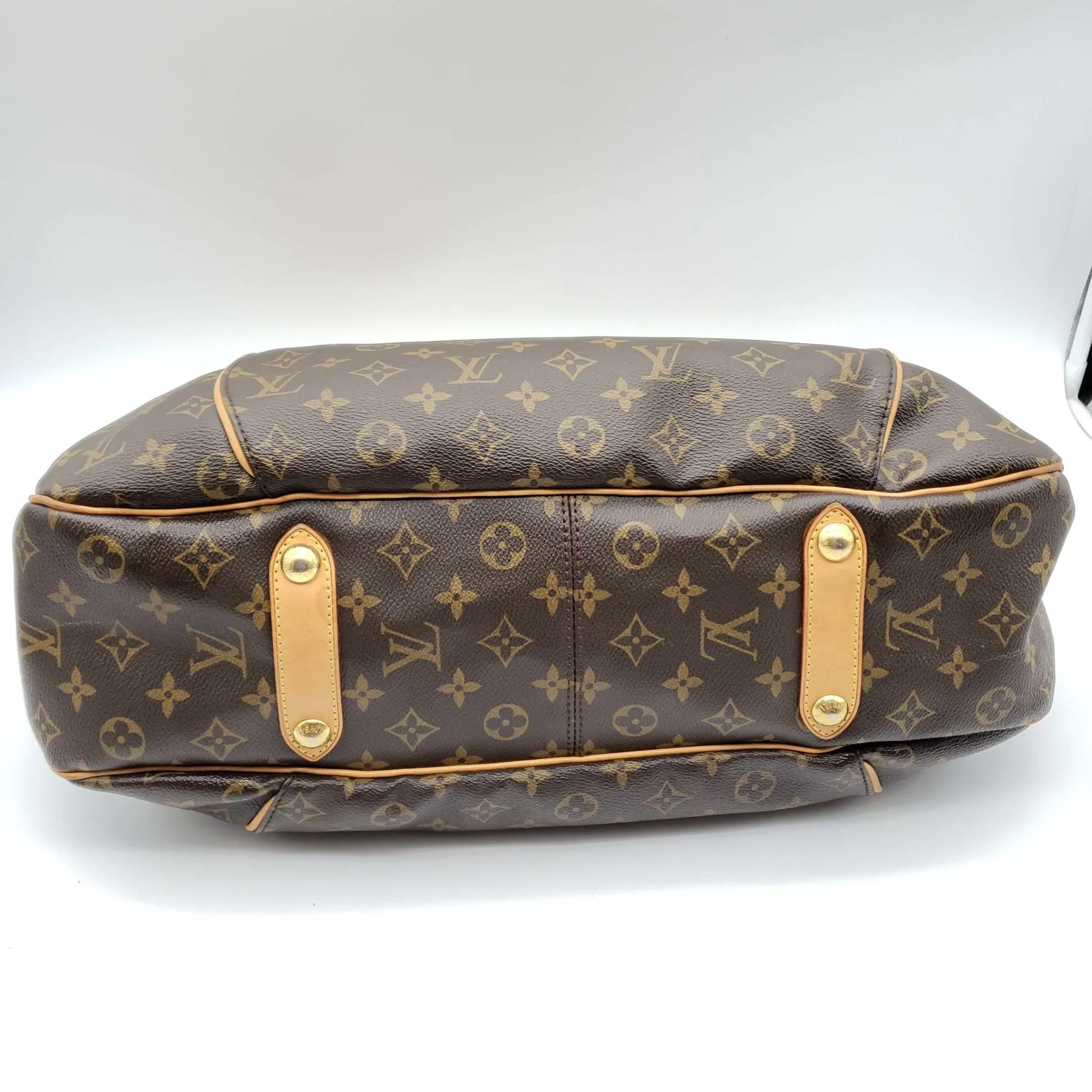 Louis Vuitton Galliera GM Monogram Hobo Bag