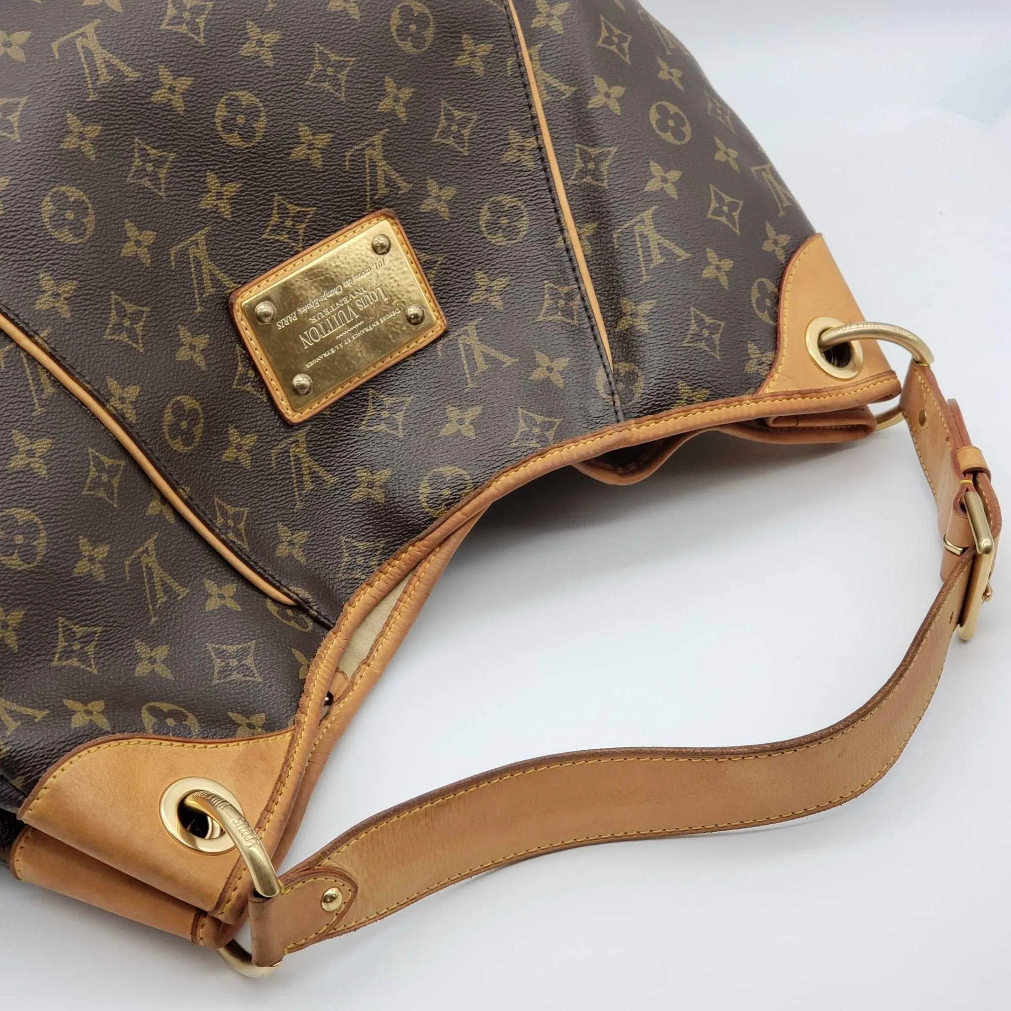 Louis Vuitton Galliera GM Monogram Hobo Bag