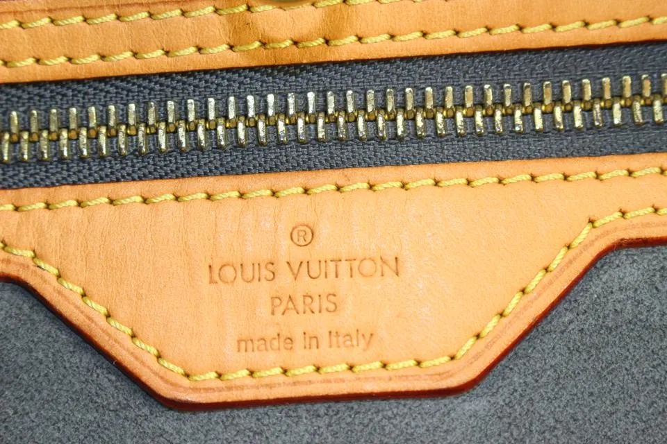 Louis Vuitton Light Blue Monogram Denim  Daily GM Hobo Bag 27lk53s
