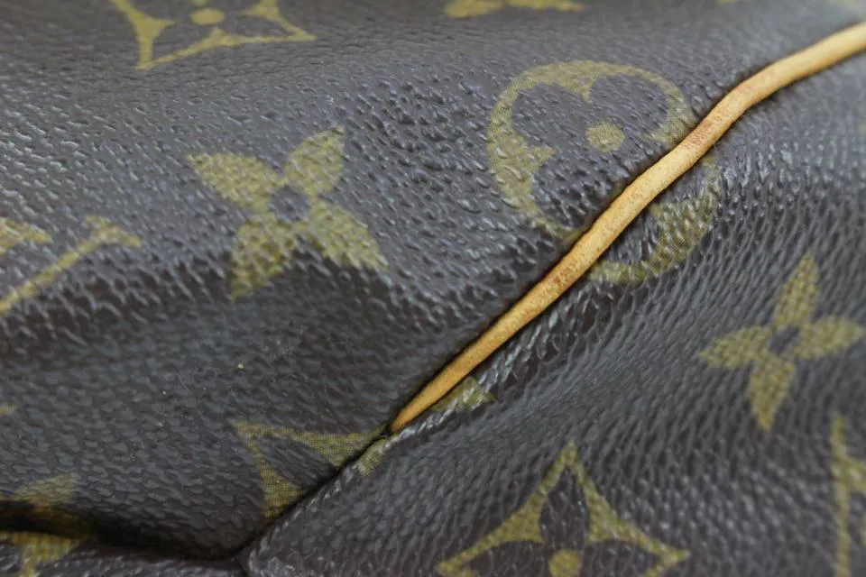 Louis Vuitton Limited  Kalahari PM Hobo Flap Bag 5V44LS