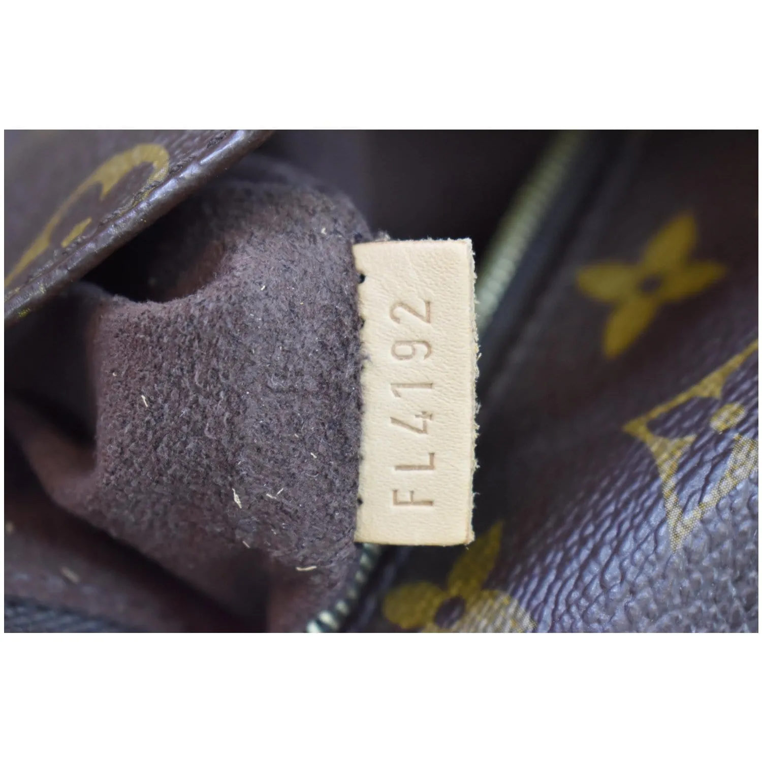 LOUIS VUITTON Metis Hobo Monogram Canvas Shoulder Bag Brown