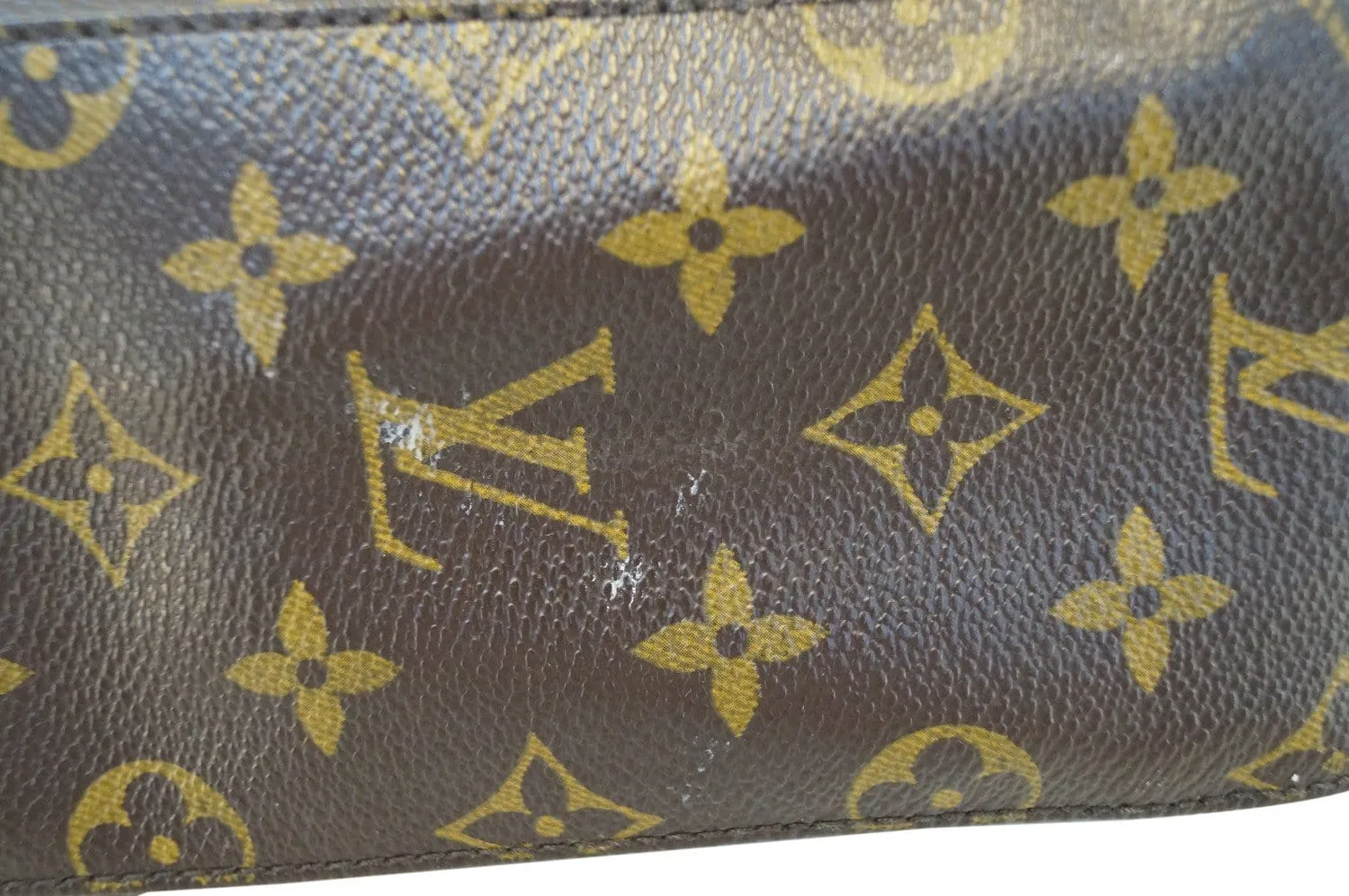 LOUIS VUITTON Monogram Canvas Looping Brown Satchel Handbag
