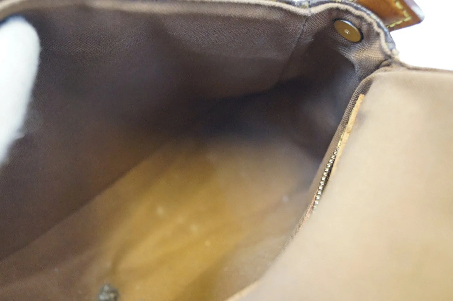 LOUIS VUITTON Monogram Canvas Looping Brown Satchel Handbag