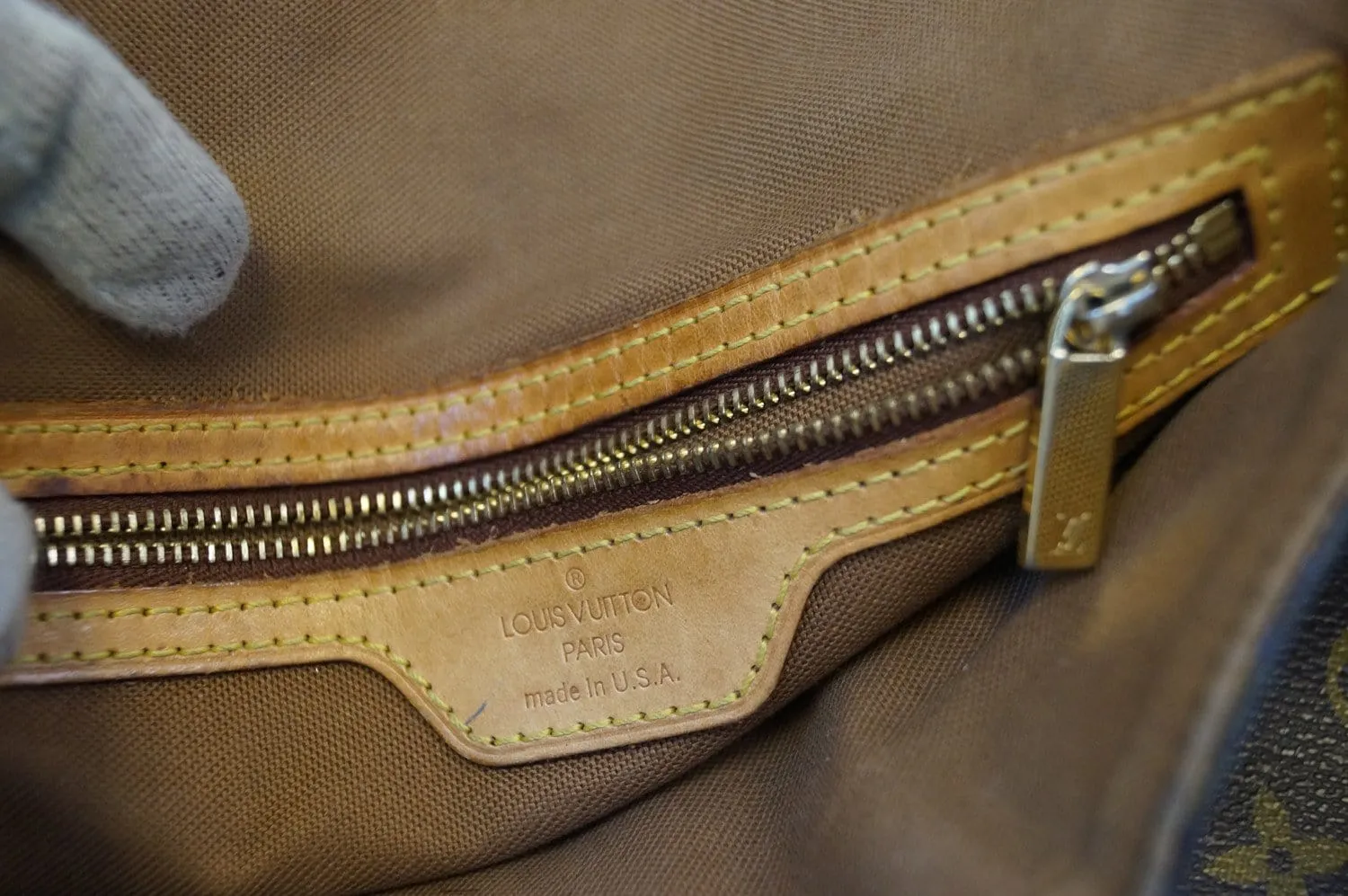 LOUIS VUITTON Monogram Canvas Looping Brown Satchel Handbag