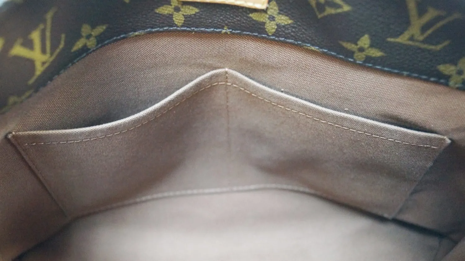 LOUIS VUITTON Monogram Canvas Sully PM Shoulder Bag