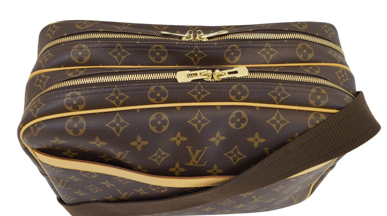 LOUIS VUITTON Monogram Reporter GM Shoulder Bag