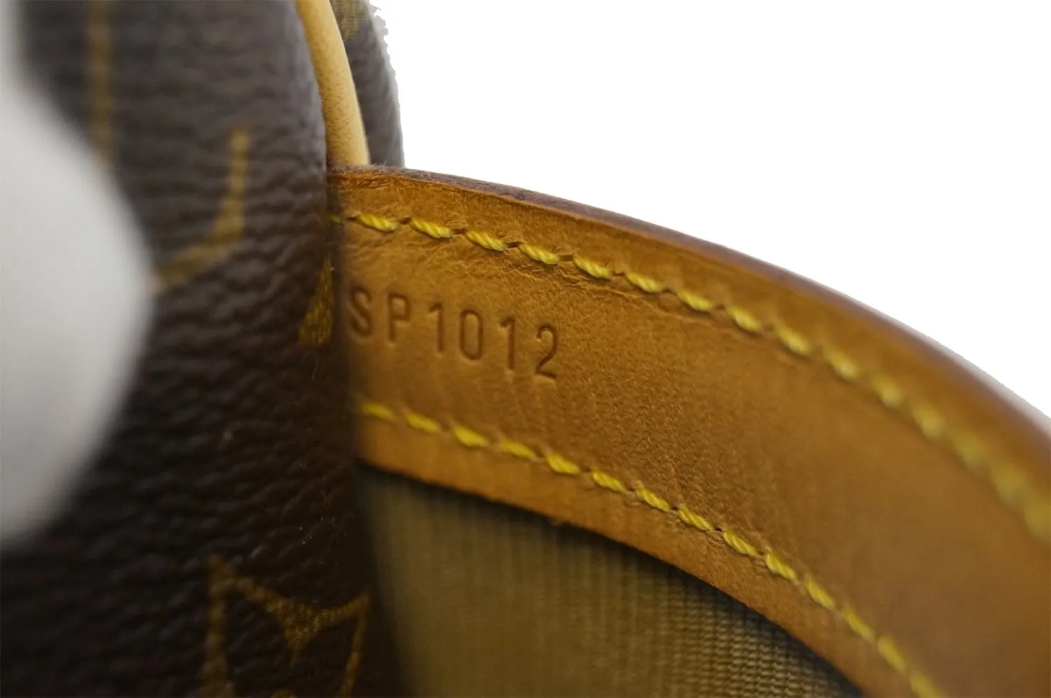 LOUIS VUITTON Monogram Reporter GM Shoulder Bag