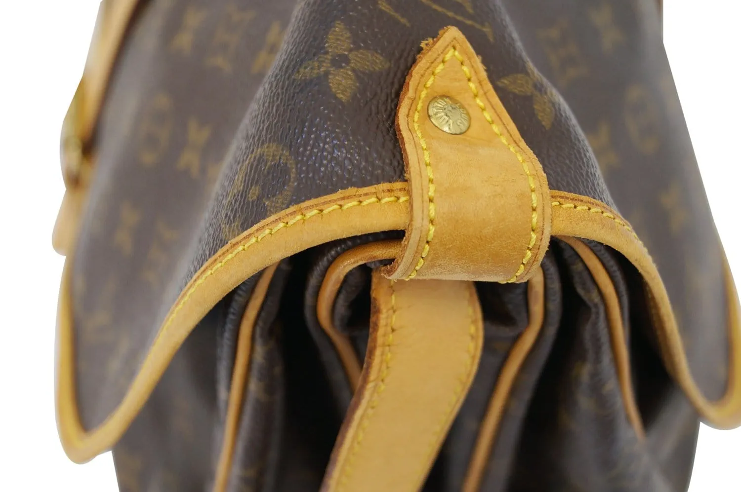 LOUIS VUITTON Monogram Saumur 35 Messenger Bag