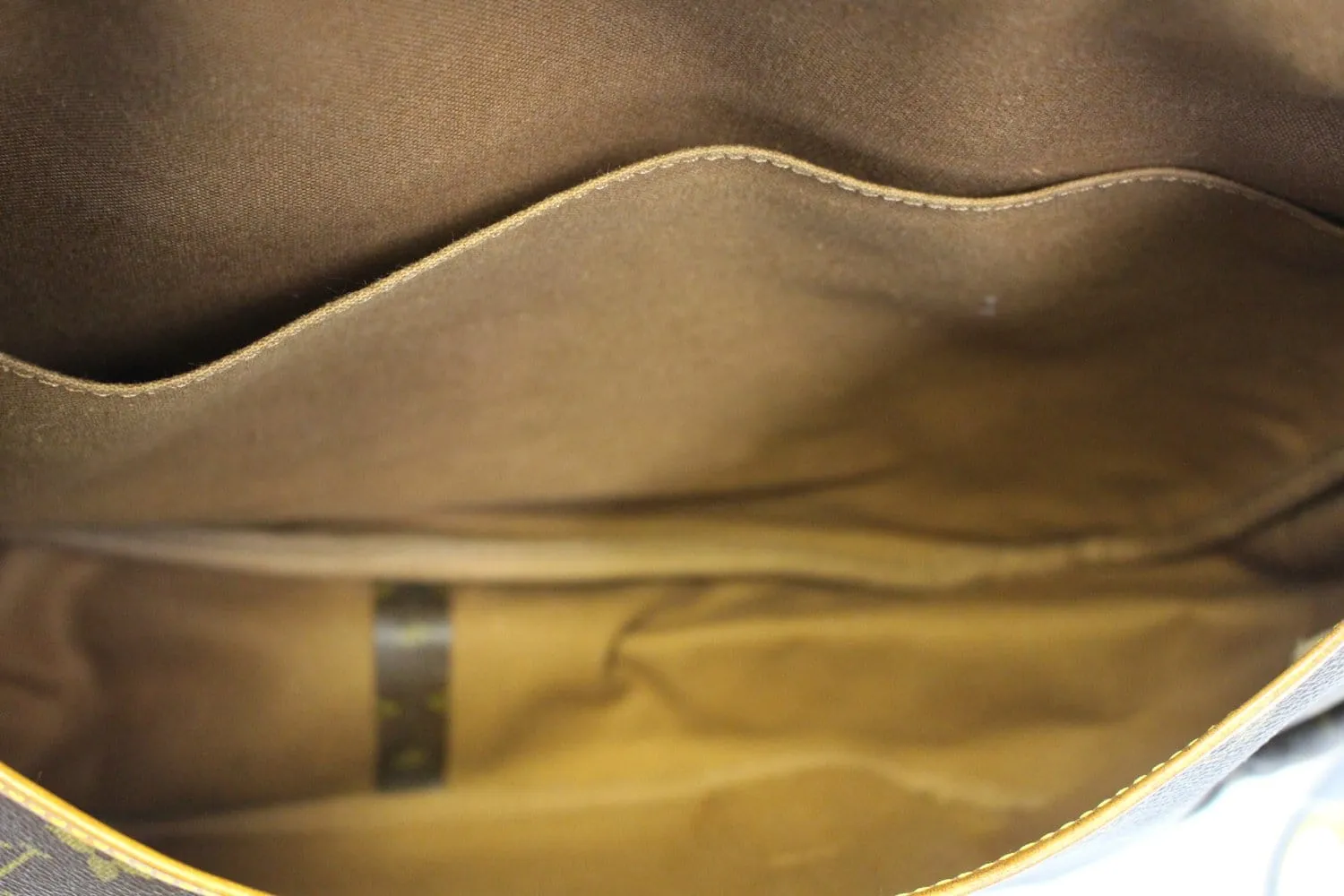 LOUIS VUITTON Shoulder Bag Used Monogram Saumur 43