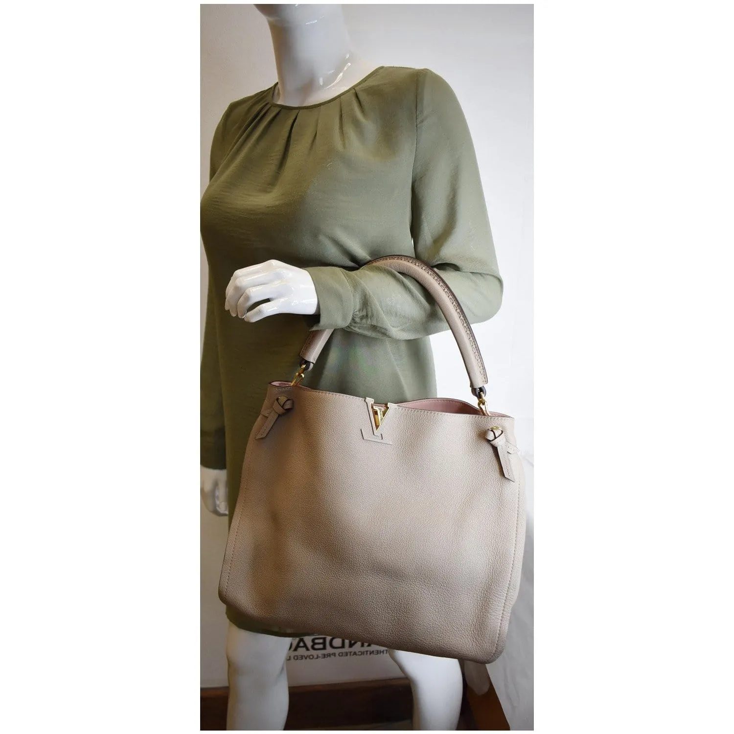 LOUIS VUITTON Tournon Taurillon Leather Hobo Bag Galet